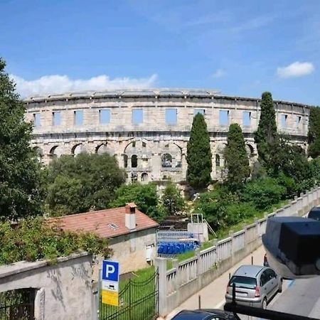 Colloseum View From The Apartment بولا المظهر الخارجي الصورة
